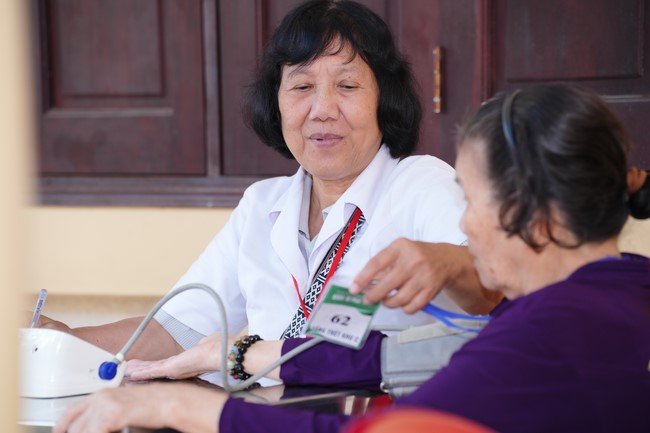 Pháp thoại “Thức tái sinh và vấn đề hộ niệm” – Thượng toạ Thích Phước Tiến – KTPT lần 104