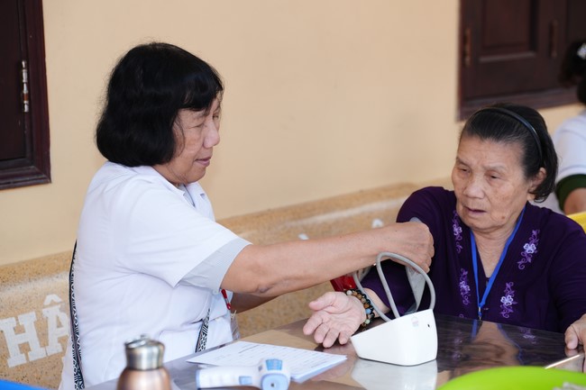 Pháp thoại “Thức tái sinh và vấn đề hộ niệm” – Thượng toạ Thích Phước Tiến – KTPT lần 104