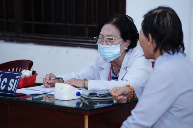 Pháp thoại “Thức tái sinh và vấn đề hộ niệm” – Thượng toạ Thích Phước Tiến – KTPT lần 104