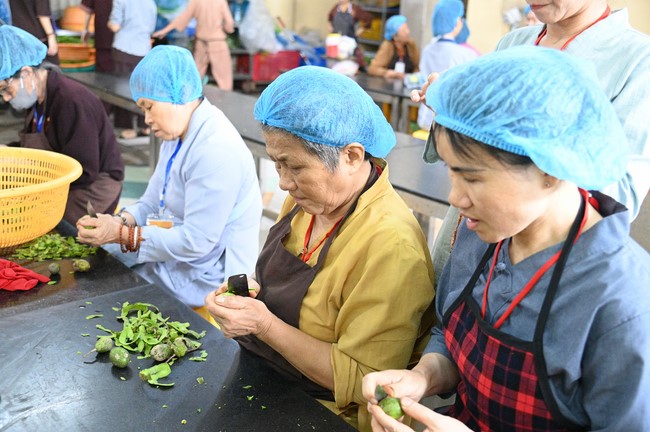 Pháp thoại “Thức tái sinh và vấn đề hộ niệm” – Thượng toạ Thích Phước Tiến – KTPT lần 104