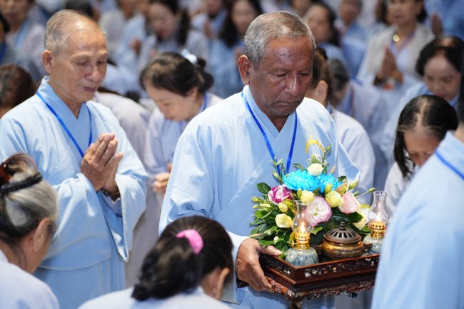 Pháp thoại “Thức tái sinh và vấn đề hộ niệm” – Thượng toạ Thích Phước Tiến – KTPT lần 104