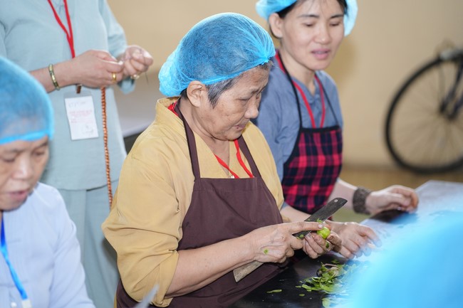 Pháp thoại “Thức tái sinh và vấn đề hộ niệm” – Thượng toạ Thích Phước Tiến – KTPT lần 104