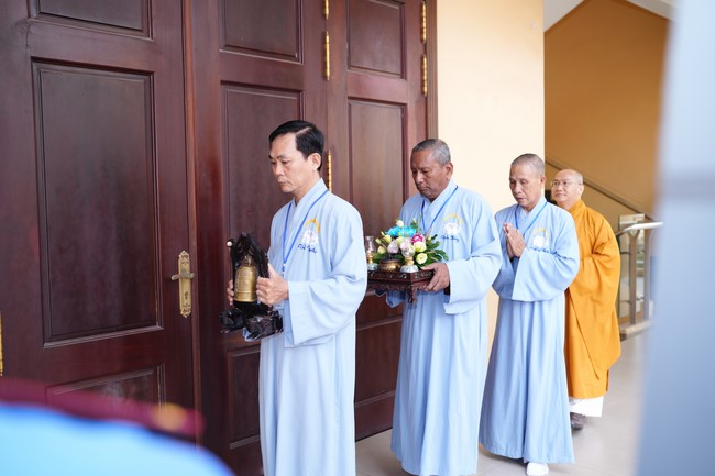 Pháp thoại “Thức tái sinh và vấn đề hộ niệm” – Thượng toạ Thích Phước Tiến – KTPT lần 104