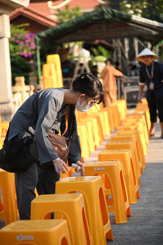 Trước Giờ G đêm hoa đăng kỷ niệm đức Phật A-di-đà