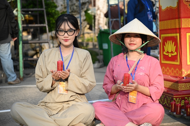 Trước Giờ G đêm hoa đăng kỷ niệm đức Phật A-di-đà