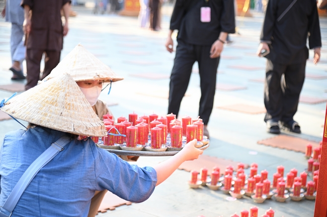 Trước Giờ G đêm hoa đăng kỷ niệm đức Phật A-di-đà