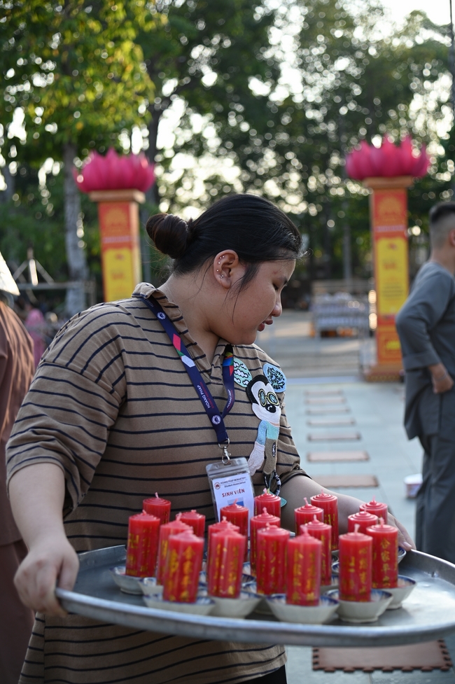 Trước Giờ G đêm hoa đăng kỷ niệm đức Phật A-di-đà