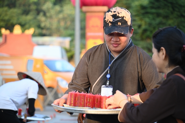 Trước Giờ G đêm hoa đăng kỷ niệm đức Phật A-di-đà