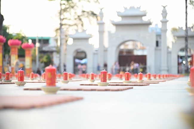 Trước Giờ G đêm hoa đăng kỷ niệm đức Phật A-di-đà