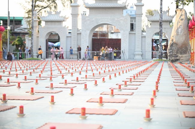 Trước Giờ G đêm hoa đăng kỷ niệm đức Phật A-di-đà