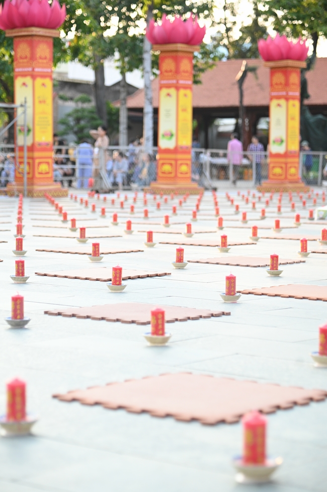 Trước Giờ G đêm hoa đăng kỷ niệm đức Phật A-di-đà