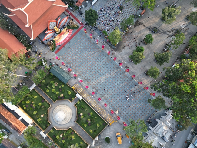 Trước Giờ G đêm hoa đăng kỷ niệm đức Phật A-di-đà