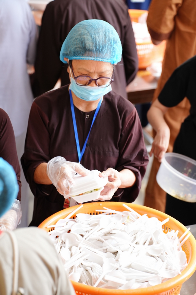 Trước Giờ G đêm hoa đăng kỷ niệm đức Phật A-di-đà