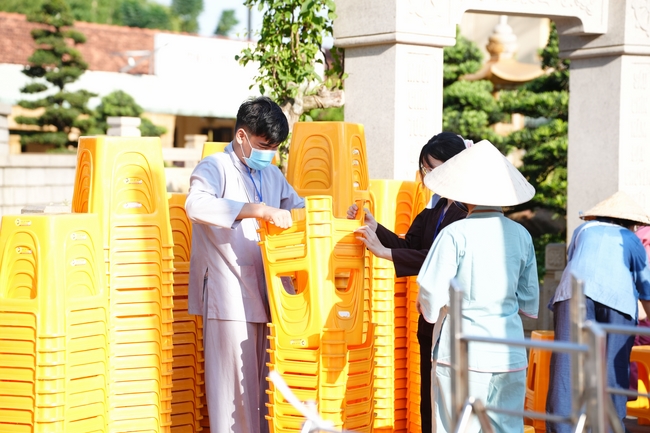 Trước Giờ G đêm hoa đăng kỷ niệm đức Phật A-di-đà