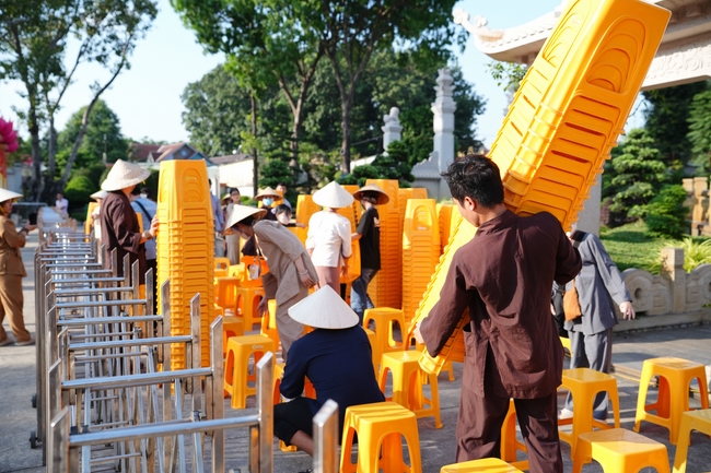 Trước Giờ G đêm hoa đăng kỷ niệm đức Phật A-di-đà