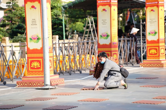 Trước Giờ G đêm hoa đăng kỷ niệm đức Phật A-di-đà