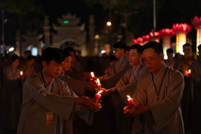 Toả sáng đêm Di Đà năm 2024