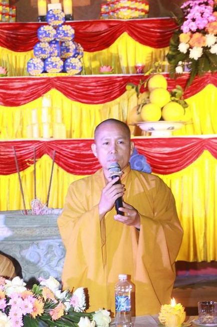 Chùa Tiêu Dao – Quảng Ninh: Đêm hoa đăng kỷ niệm đức Phật A Di Đà