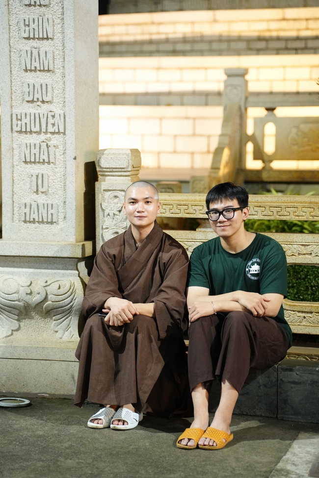 Youthful colors at the campfire night