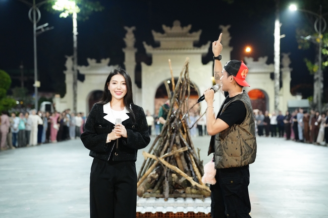 Youthful colors at the campfire night