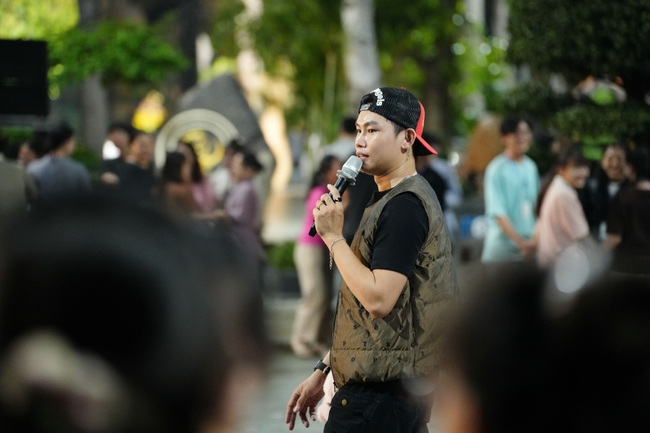 Youthful colors at the campfire night