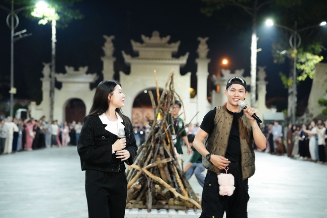 Youthful colors at the campfire night