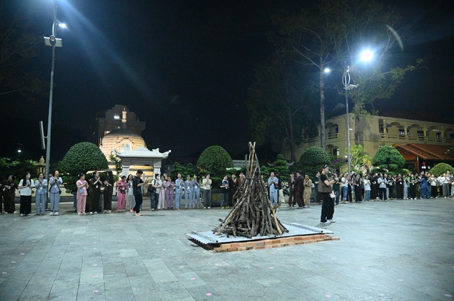 Youthful colors at the campfire night
