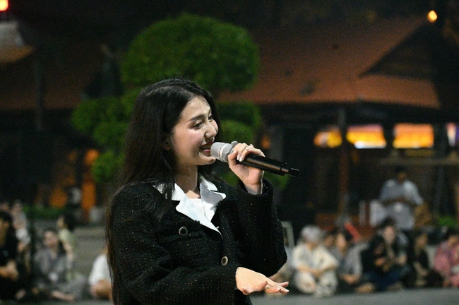 Youthful colors at the campfire night