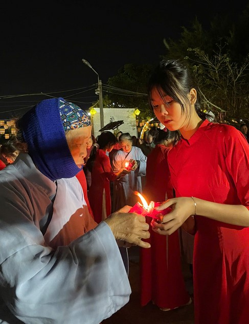 Candle Lighting Ceremony to commemorate Amitabha’s Buddha in 2024 at Dong Cao Pagoda – Thanh Hoa