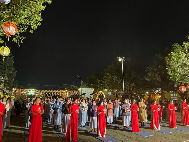 Candle Lighting Ceremony to commemorate Amitabha’s Buddha in 2024 at Dong Cao Pagoda – Thanh Hoa