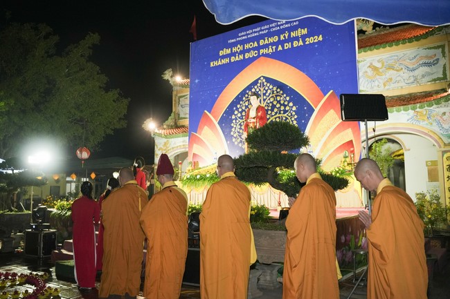 Candle Lighting Ceremony to commemorate Amitabha’s Buddha in 2024 at Dong Cao Pagoda – Thanh Hoa
