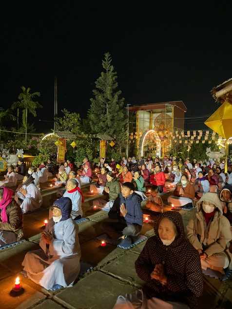 Candle Lighting Ceremony to commemorate Amitabha’s Buddha in 2024 at Dong Cao Pagoda – Thanh Hoa