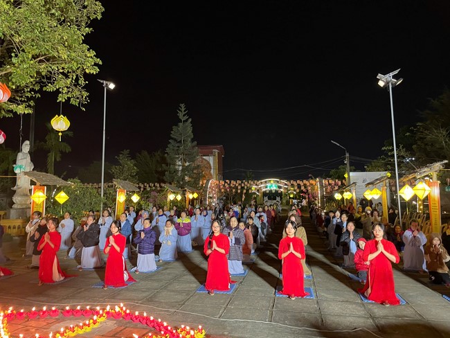 Candle Lighting Ceremony to commemorate Amitabha’s Buddha in 2024 at Dong Cao Pagoda – Thanh Hoa