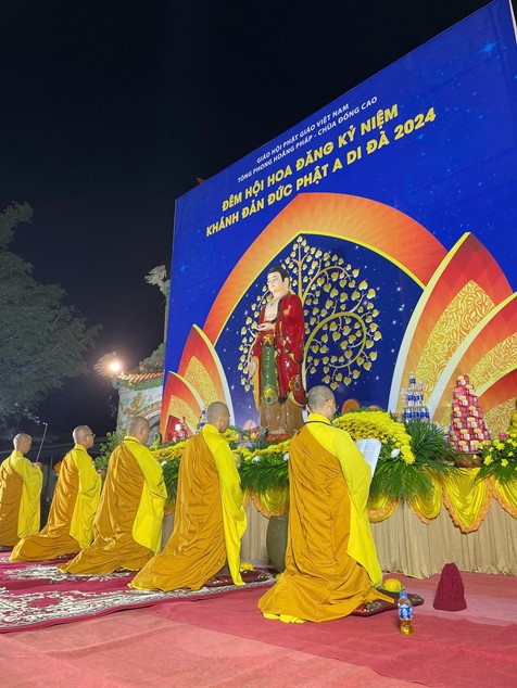 Candle Lighting Ceremony to commemorate Amitabha’s Buddha in 2024 at Dong Cao Pagoda – Thanh Hoa