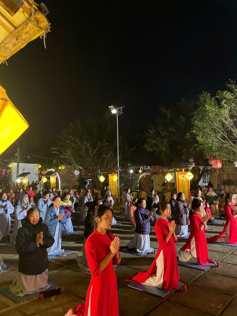 Candle Lighting Ceremony to commemorate Amitabha’s Buddha in 2024 at Dong Cao Pagoda – Thanh Hoa