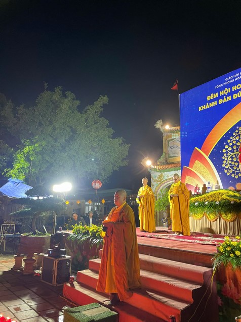 Candle Lighting Ceremony to commemorate Amitabha’s Buddha in 2024 at Dong Cao Pagoda – Thanh Hoa