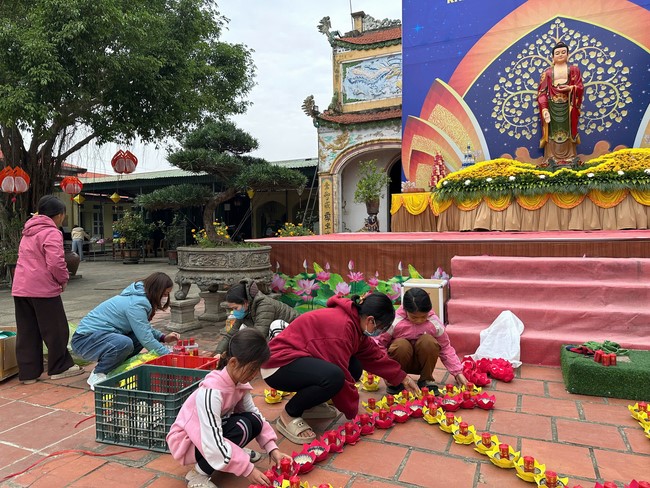 Candle Lighting Ceremony to commemorate Amitabha’s Buddha in 2024 at Dong Cao Pagoda – Thanh Hoa