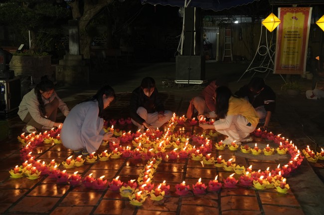 Candle Lighting Ceremony to commemorate Amitabha’s Buddha in 2024 at Dong Cao Pagoda – Thanh Hoa