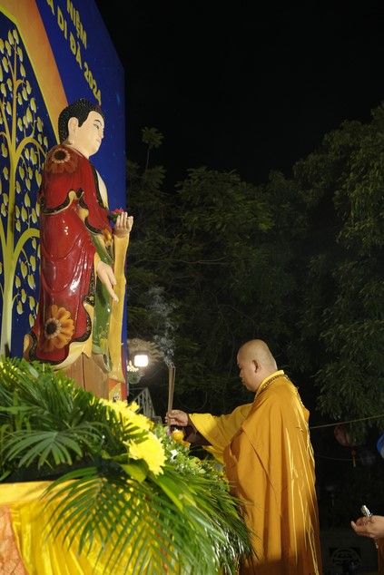Candle Lighting Ceremony to commemorate Amitabha’s Buddha in 2024 at Dong Cao Pagoda – Thanh Hoa