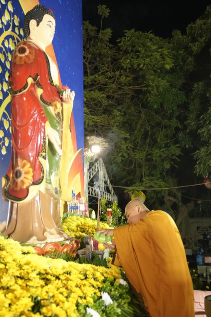 Candle Lighting Ceremony to commemorate Amitabha’s Buddha in 2024 at Dong Cao Pagoda – Thanh Hoa