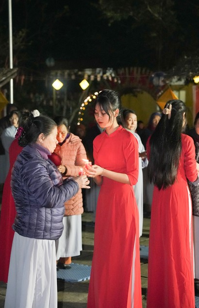 Candle Lighting Ceremony to commemorate Amitabha’s Buddha in 2024 at Dong Cao Pagoda – Thanh Hoa