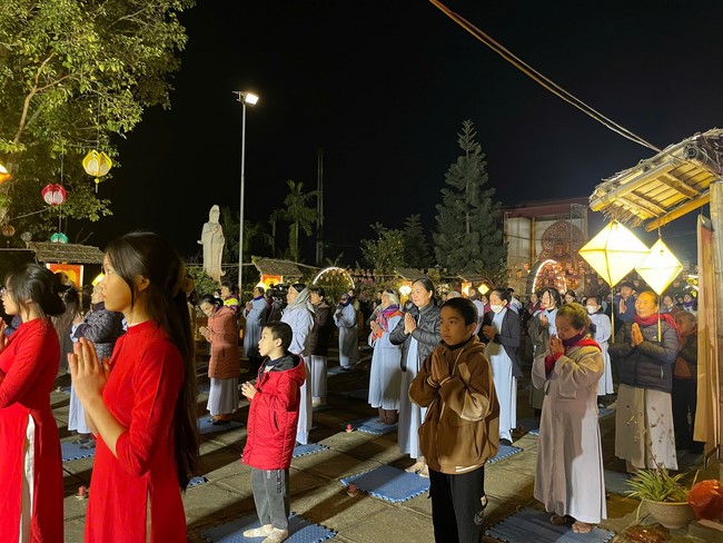 Candle Lighting Ceremony to commemorate Amitabha’s Buddha in 2024 at Dong Cao Pagoda – Thanh Hoa