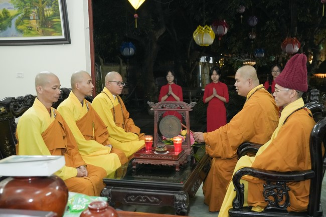 Candle Lighting Ceremony to commemorate Amitabha’s Buddha in 2024 at Dong Cao Pagoda – Thanh Hoa