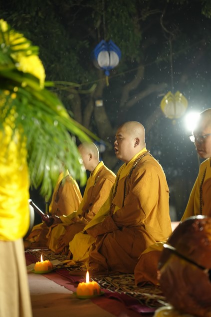 Candle Lighting Ceremony to commemorate Amitabha’s Buddha in 2024 at Dong Cao Pagoda – Thanh Hoa