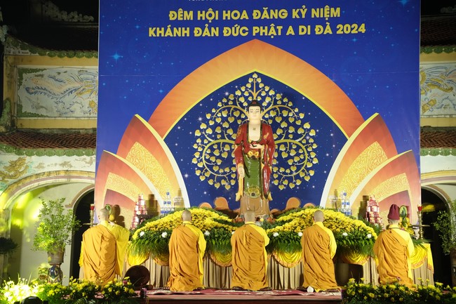 Candle Lighting Ceremony to commemorate Amitabha’s Buddha in 2024 at Dong Cao Pagoda – Thanh Hoa
