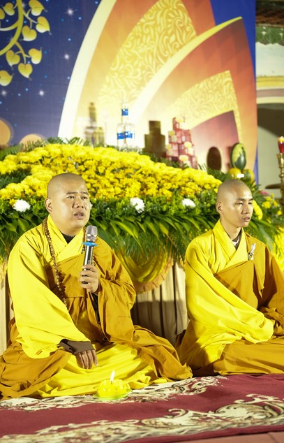 Candle Lighting Ceremony to commemorate Amitabha’s Buddha in 2024 at Dong Cao Pagoda – Thanh Hoa