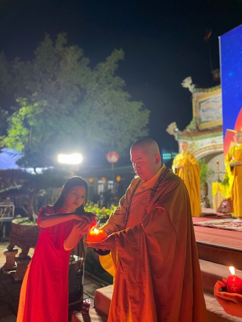 Candle Lighting Ceremony to commemorate Amitabha’s Buddha in 2024 at Dong Cao Pagoda – Thanh Hoa