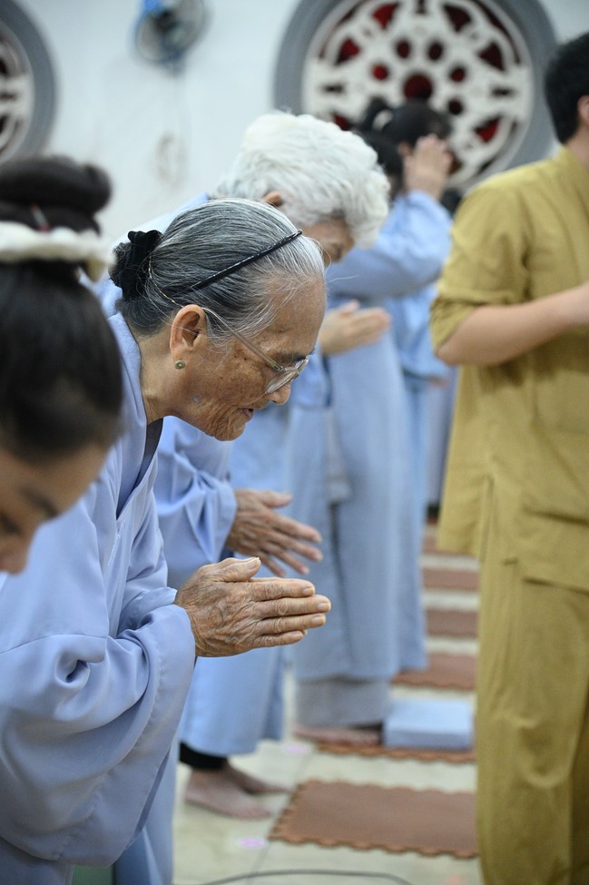 Repentance ceremony on Nov. 30th, year of the Dragon
