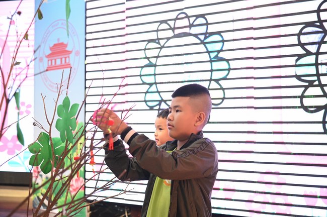 The 60th Kid Playground