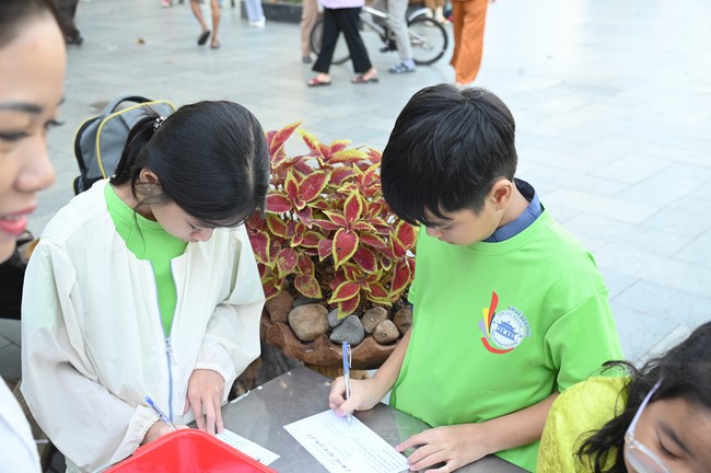 The 60th Kid Playground